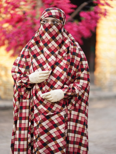 লাক্সারি আবায়া