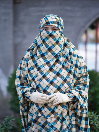 লাক্সারি আবায়া